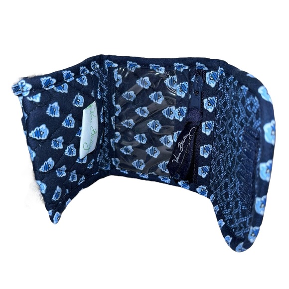 Vera Bradley - Nantucket Navy Small Handbag With Matching Wallet, EUC - Picture 14 of 15